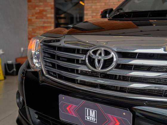 TOYOTA HILUX SW4 3.0 SRV 4X4 16V TURBO INTERCOOLER DIESEL 4P AUTOMÁTICO TOYOTA HILUX SW4 3.0 SRV 4X4 16V TURBO INTERCOOLER DIESEL 4P AUTOMÁTICO